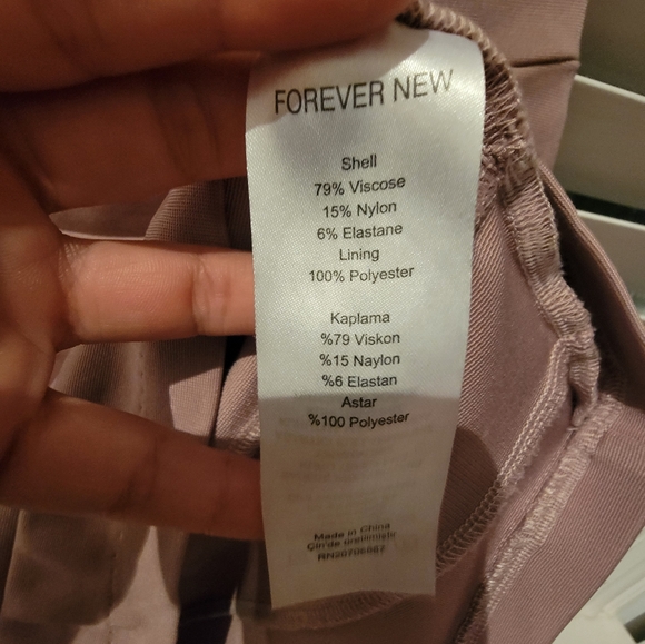 Dress - Picture 4 of 5